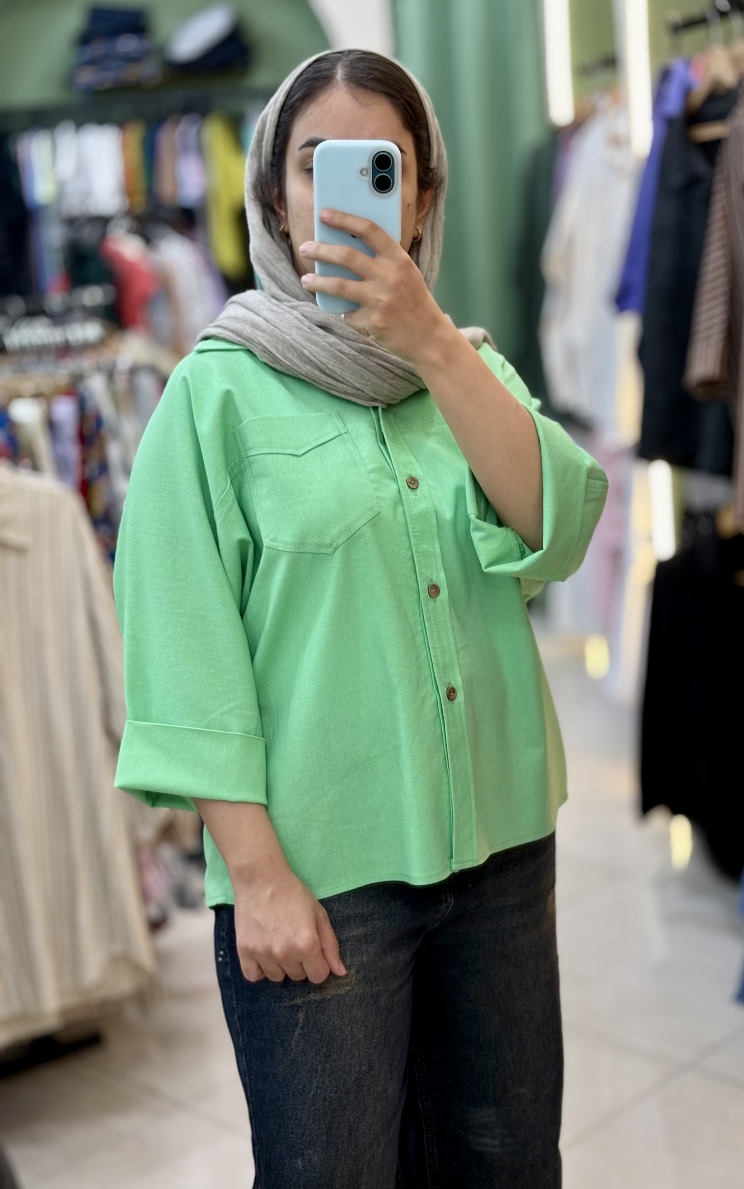 شومیز زنانه مدل باکسی رنگ سبز پاستیلی